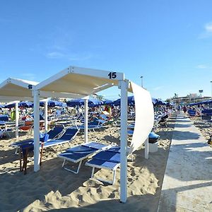 Riccione Beach Hotel - Enjoy Your Summer -Beach Village Incluso